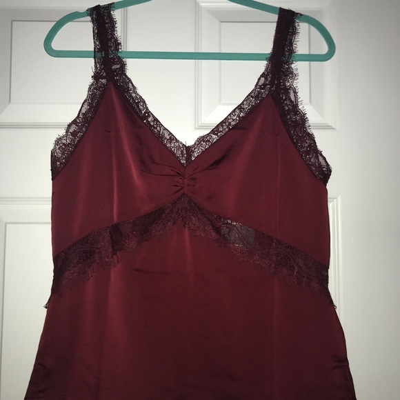 🔥HOST PICK🔥 NWT Forever 21 Lace Tank Top in Wine - Picture 2 of 4